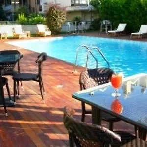 island-hotel.istanbul-turkeyhotels.com/