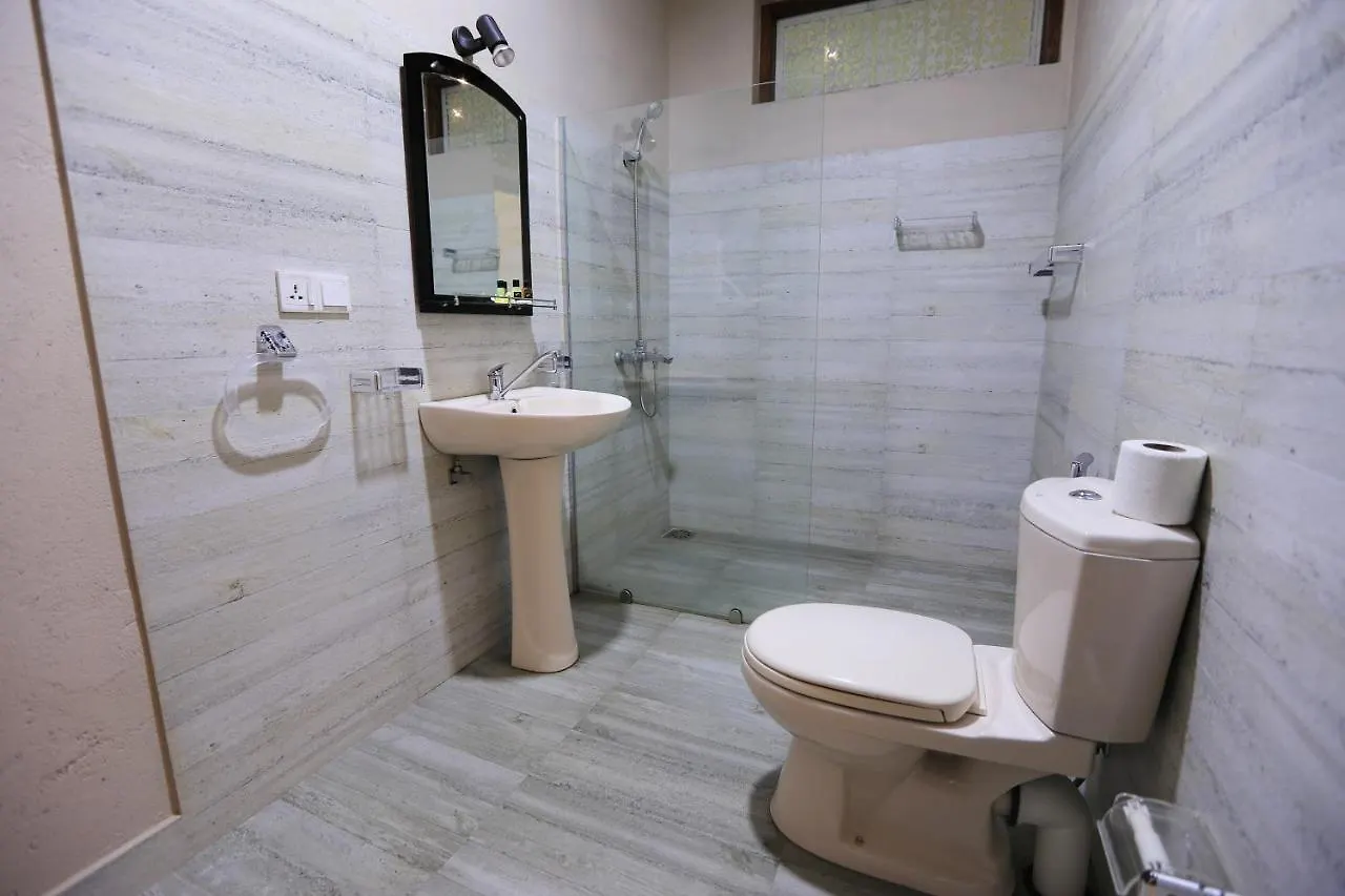 D Plus Resort نيجومبو 0*,